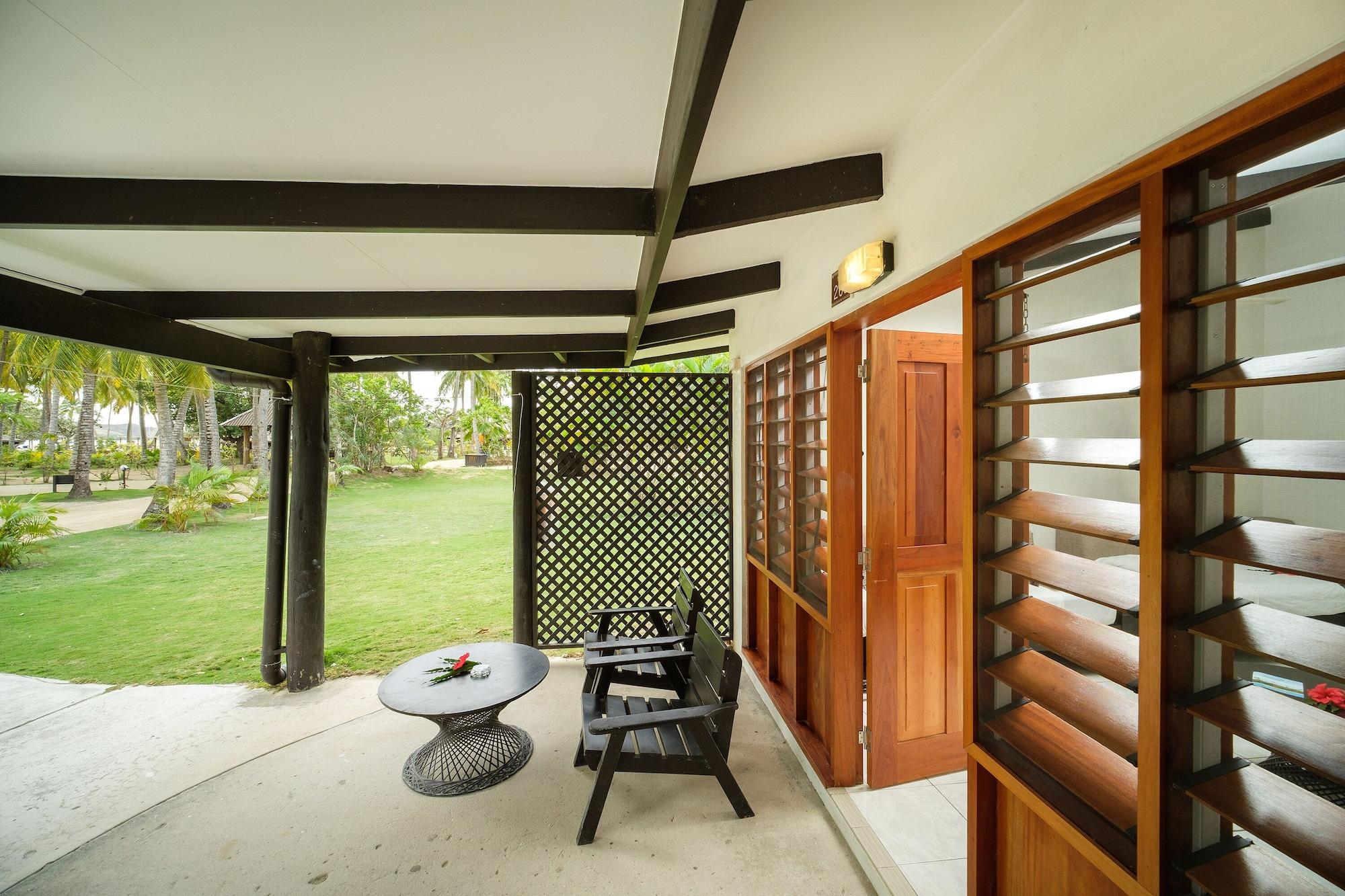 Plantation Island Resort Malololailai Extérieur photo